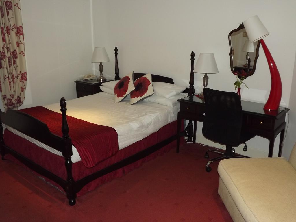 The Hotel Broughty Ferry Dundee Room photo